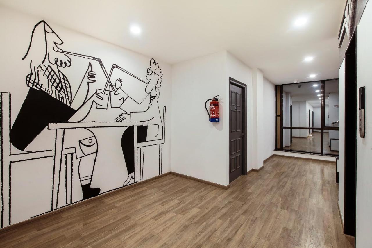 Oyo Townhouse 934 L'Elegant Hotel & Banquetby Ace Manor Ghaziabad Eksteriør bilde
