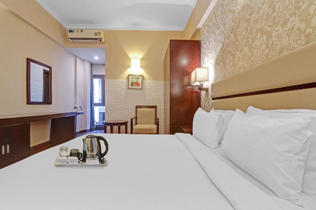 Oyo Townhouse 934 L'Elegant Hotel & Banquetby Ace Manor Ghaziabad Eksteriør bilde
