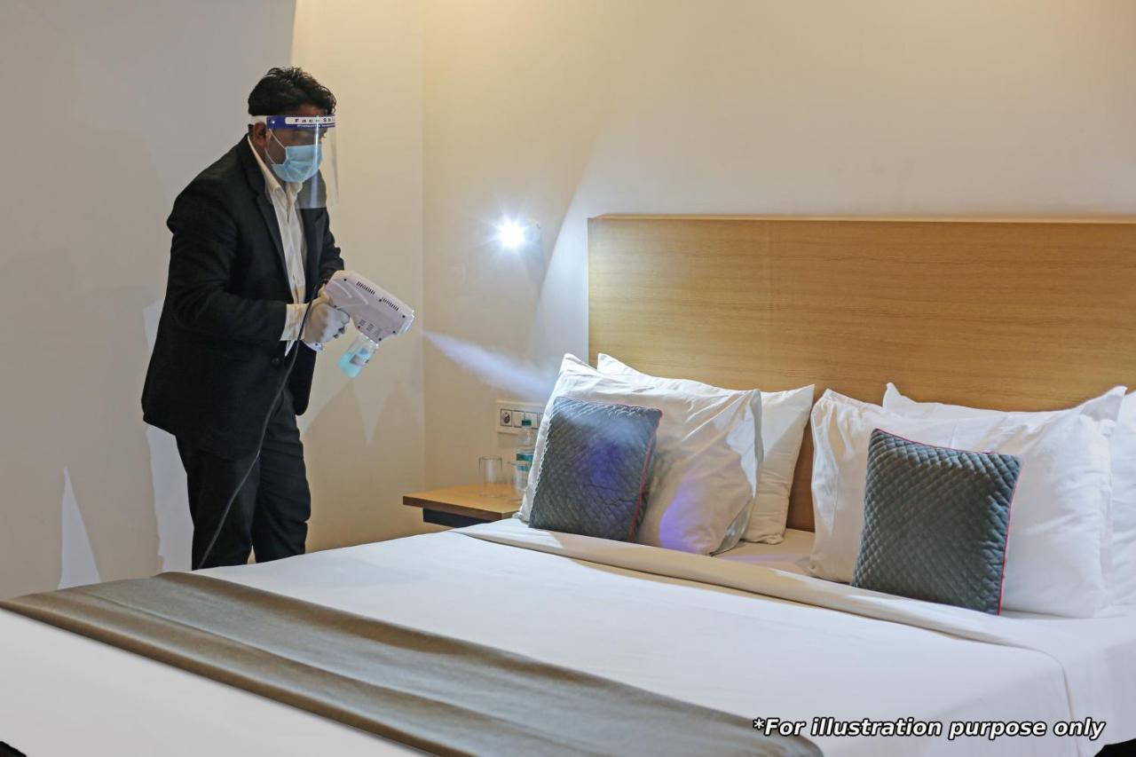 Oyo Townhouse 934 L'Elegant Hotel & Banquetby Ace Manor Ghaziabad Eksteriør bilde