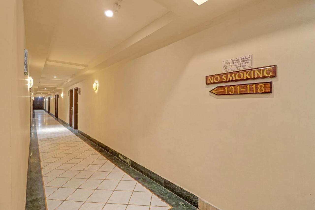 Oyo Townhouse 934 L'Elegant Hotel & Banquetby Ace Manor Ghaziabad Eksteriør bilde