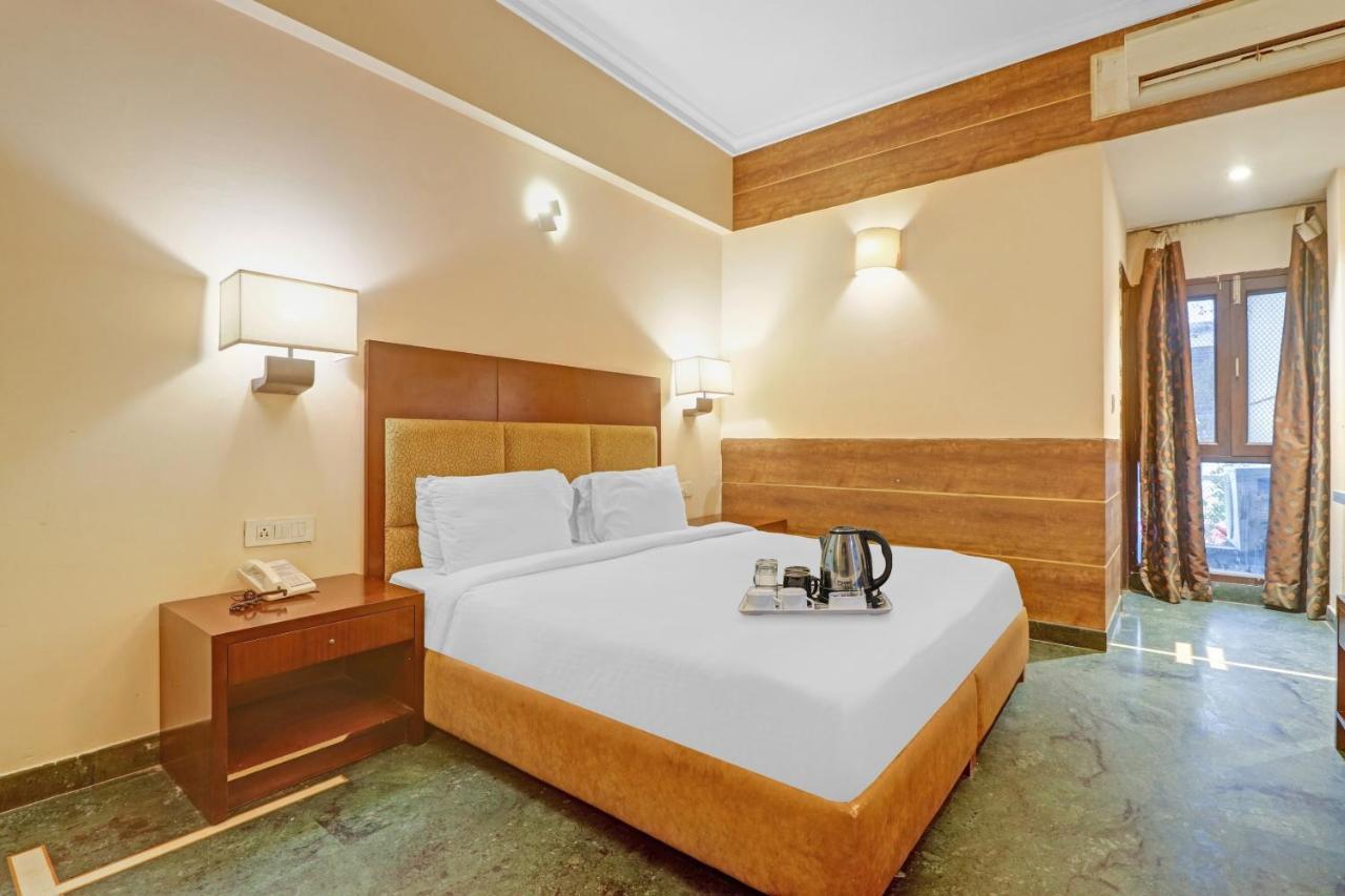Oyo Townhouse 934 L'Elegant Hotel & Banquetby Ace Manor Ghaziabad Eksteriør bilde